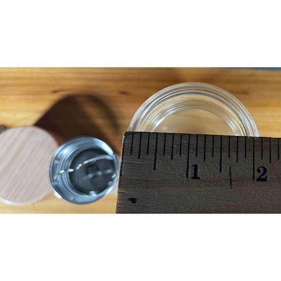 CULTURE Fly Friends TV Show Fruit Tea Infuser Glass Water Bottle w/ Metal Basket - Picture 6 of 9